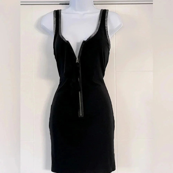 Guess/ Front zip/ Back beaded detail/ Black body con dress/  Mini/ Size US M - Picture 6 of 16